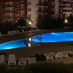 아파트 Marina View